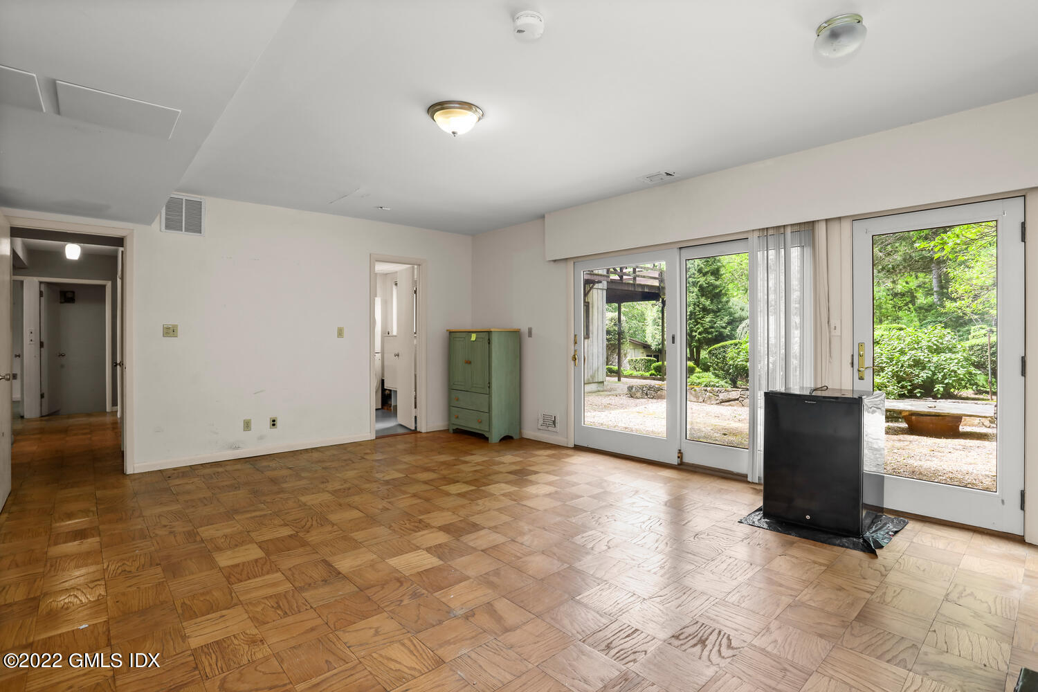 93 Angus Road North, Unit NORTH Greenwich, CT 06831 - Photo 17 of 39 93 Angus Rd N Greenwich CT-large-007-009