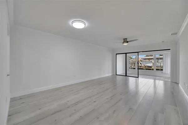 $2,500 | 9819 Hernando Court, Unit 29A, Bradenton, FL 34210