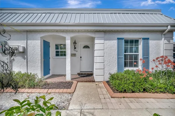 $2,500 | 9819 Hernando Court, Unit 29A, Bradenton, FL 34210