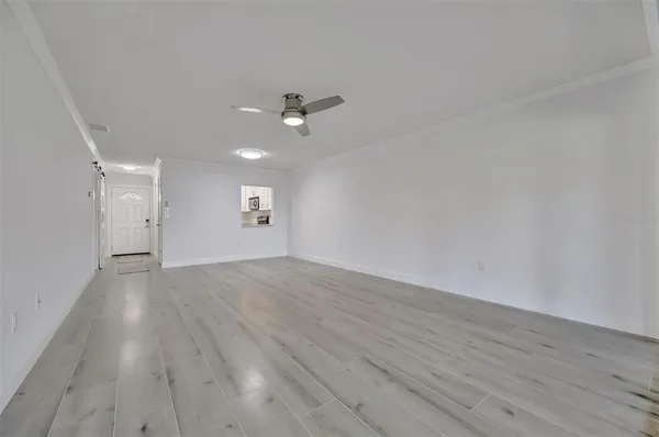 $2,500 | 9819 Hernando Court, Unit 29A, Bradenton, FL 34210