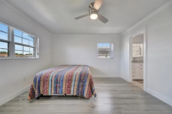 $2,500 | 9819 Hernando Court, Unit 29A, Bradenton, FL 34210