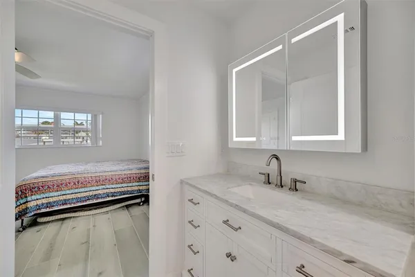 $2,500 | 9819 Hernando Court, Unit 29A, Bradenton, FL 34210