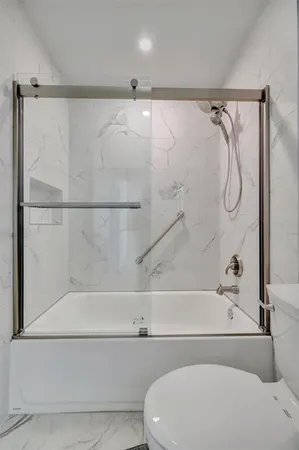 $2,500 | 9819 Hernando Court, Unit 29A, Bradenton, FL 34210