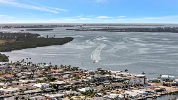 $2,500 | 9819 Hernando Court, Unit 29A, Bradenton, FL 34210