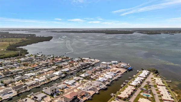 $2,500 | 9819 Hernando Court, Unit 29A, Bradenton, FL 34210