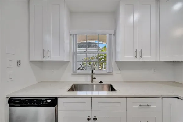 $2,500 | 9819 Hernando Court, Unit 29A, Bradenton, FL 34210