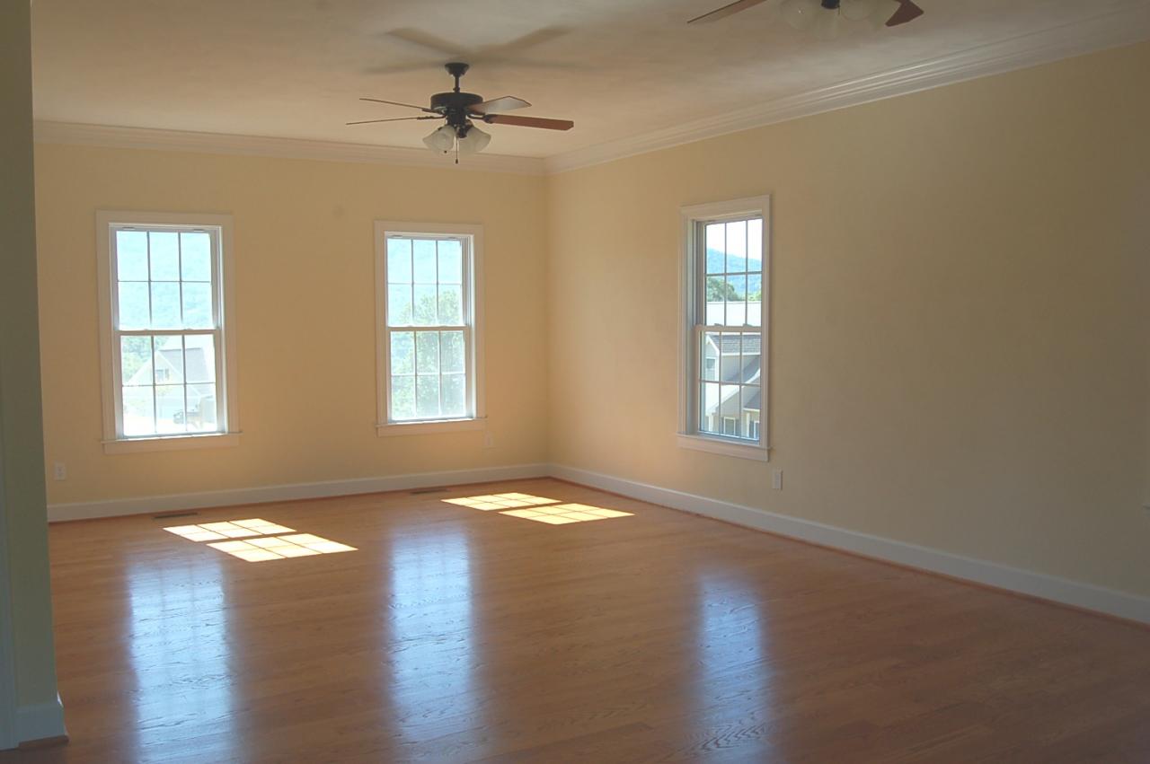 54 Hollyberry Circle Blue Ridge, VA 24064 - Photo 8 of 17 great room view
