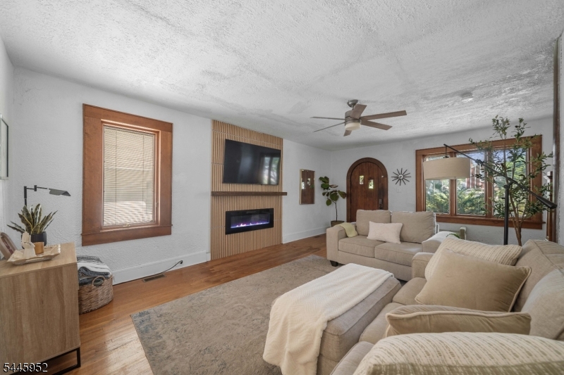 129 N Road Nutley, NJ 07110 - Photo 3 of 30