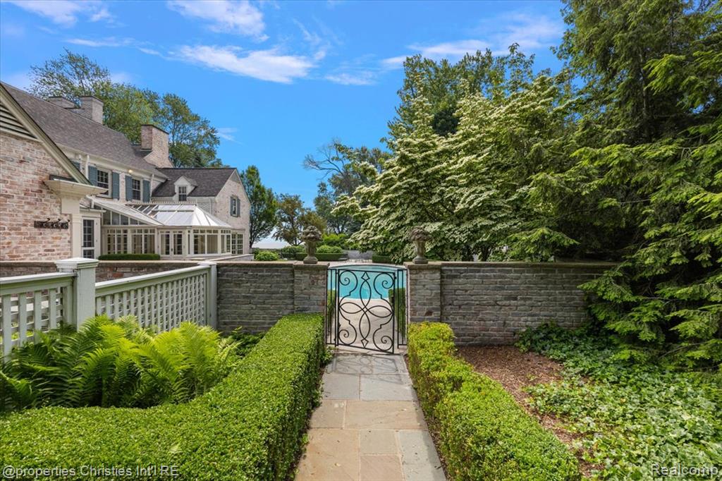 237 Lake Shore Road Grosse Pointe Farms, MI 48236 - Photo 90 of 98 Gallery Image 90