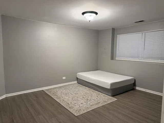 $2,600 | 3367 Ravinia Circle, Aurora, IL 60504