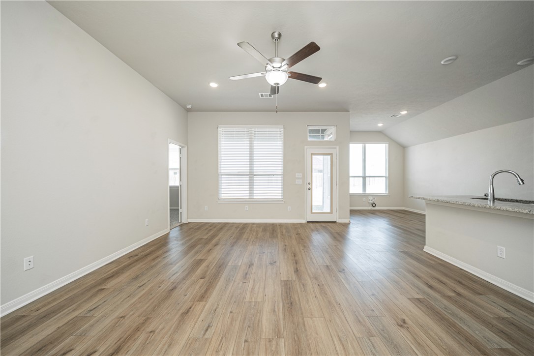 2008 Viva Road Bryan, TX 77807 - Photo 5 of 28