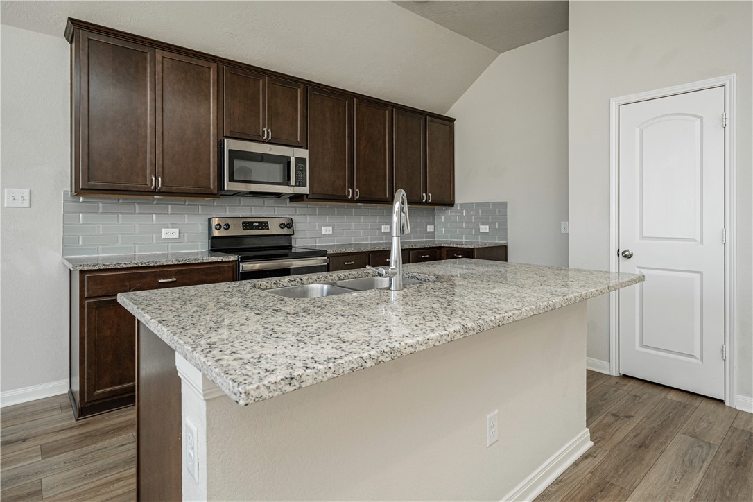 2008 Viva Road Bryan, TX 77807 - Photo 8 of 28