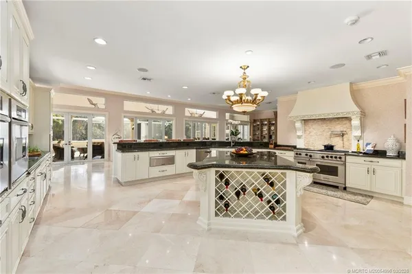$6,995,000 | 5551 Southwest Mistletoe Lane, Palm City, FL 34990