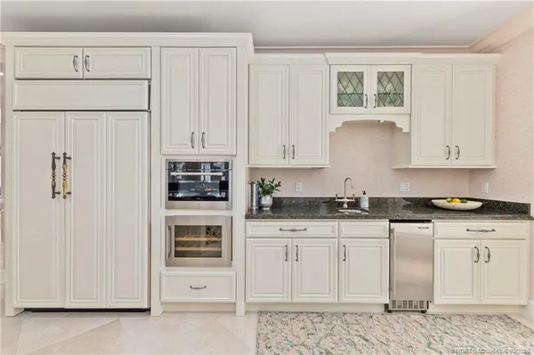 $6,995,000 | 5551 Southwest Mistletoe Lane, Palm City, FL 34990