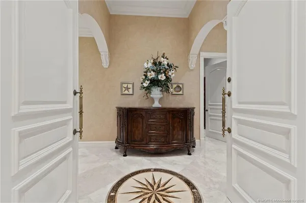 $6,995,000 | 5551 Southwest Mistletoe Lane, Palm City, FL 34990