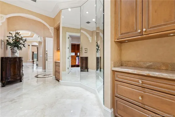 $6,995,000 | 5551 Southwest Mistletoe Lane, Palm City, FL 34990