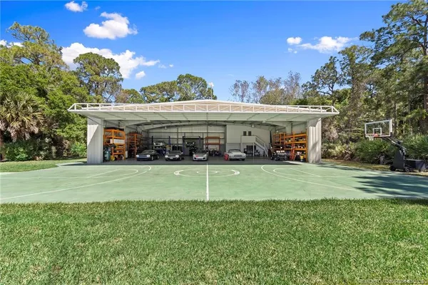 $6,995,000 | 5551 Southwest Mistletoe Lane, Palm City, FL 34990