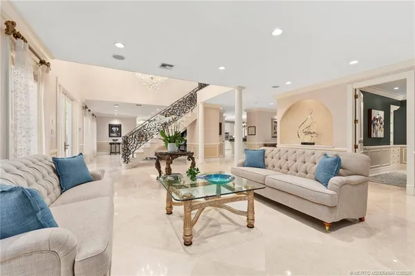 $6,995,000 | 5551 Southwest Mistletoe Lane, Palm City, FL 34990