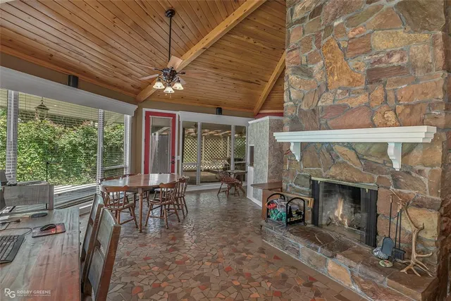 $429,000 | 10865 Ferry Lake Road, Oil City, LA 71061