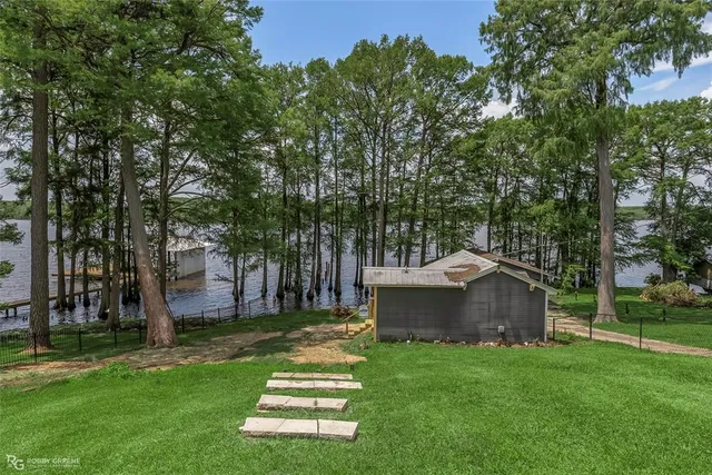 $429,000 | 10865 Ferry Lake Road, Oil City, LA 71061