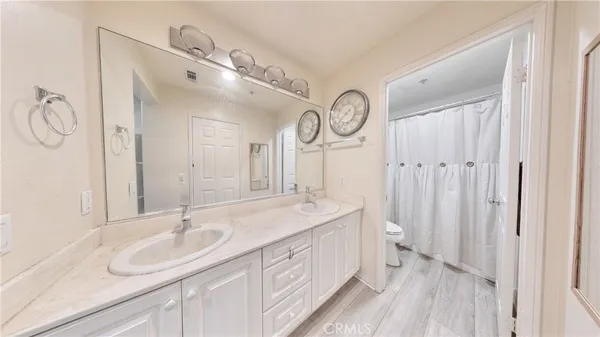 $5,250 | 332 West Summerfield Circle, Anaheim, CA 92802
