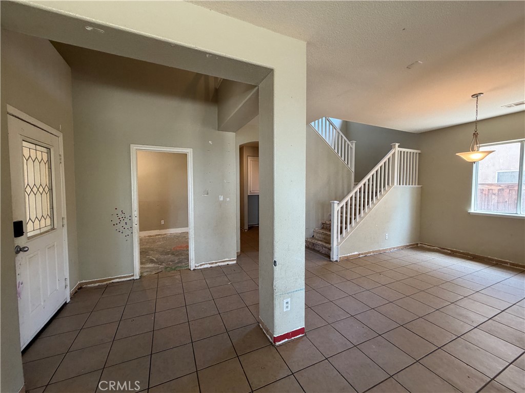 16183 Blue Haven Court Riverside, CA 92503 - Photo 12 of 61