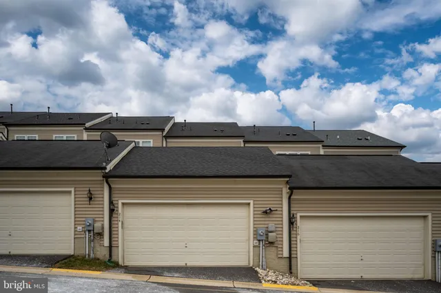 $3,150 | 214 Almond Drive, Stafford, VA 22554