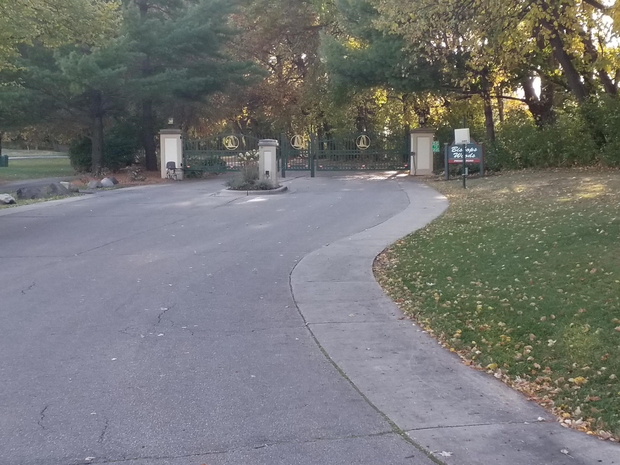 4582 Bishops Court Middleton, WI 53562 - Photo 4 of 17