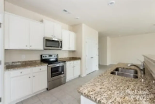 $2,100 | 2917 Patishall Lane, Charlotte, NC 28214