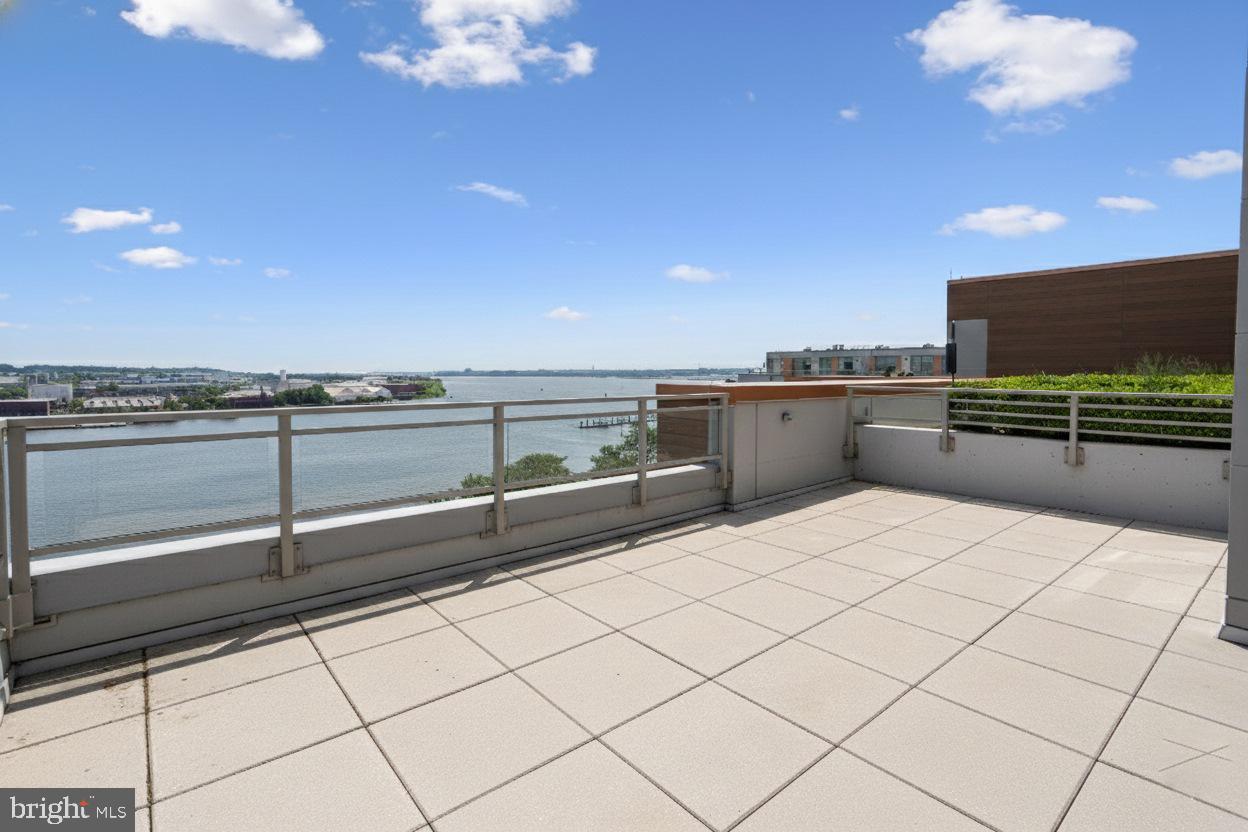 88 V Street Southwest, Unit PH1 Washington, DC 20024 - Photo 25 of 66 Anacostia & Potomac rivers confluence view