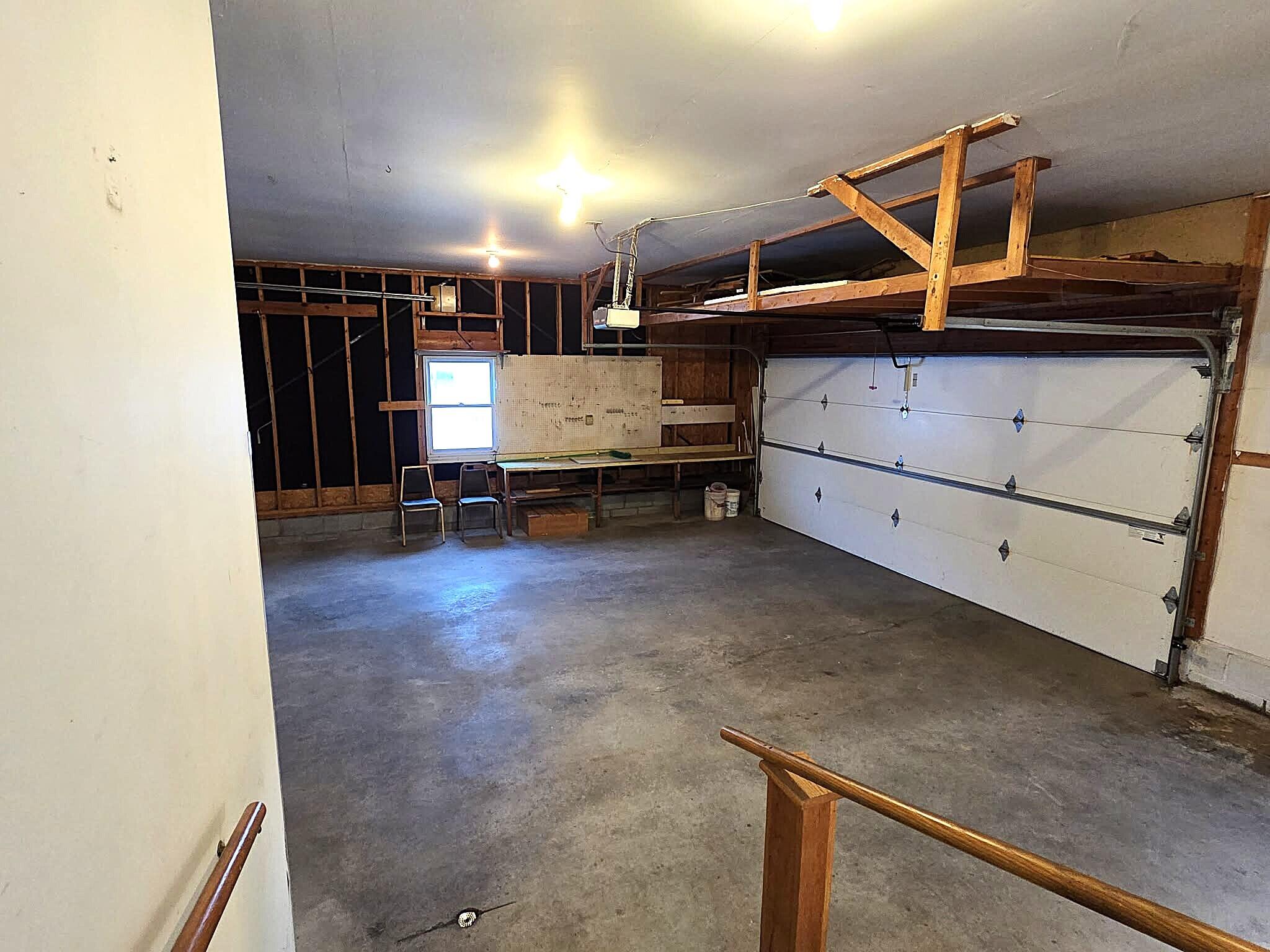 710 Madison Street Bellevue, MI 49021 - Photo 21 of 33 garagewstorage