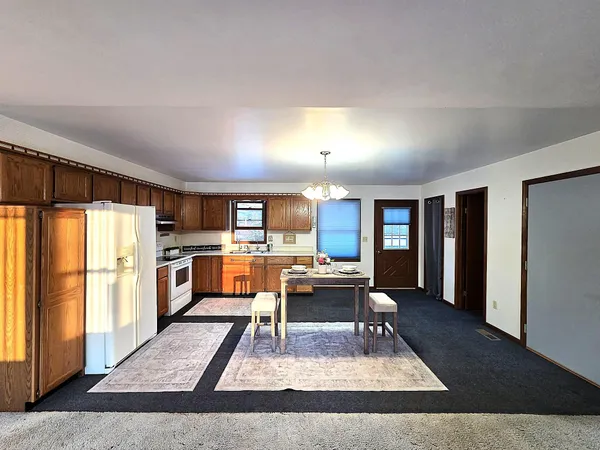 $195,000 | 710 Madison Street, Bellevue, MI 49021