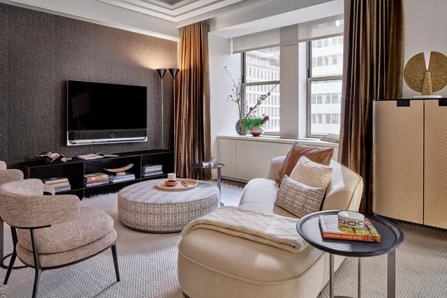 a black and white photo of a picture