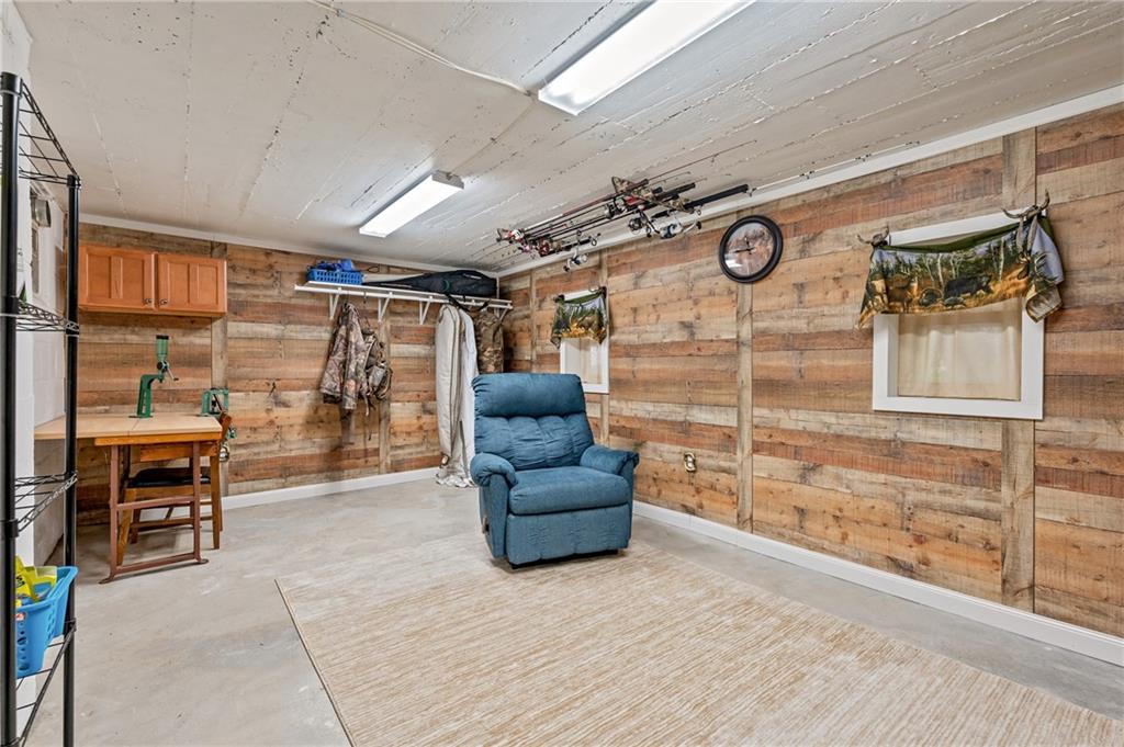 105 Deimling Road Pittsburgh, PA 15229 - Photo 24 of 31 Gallery Image 24