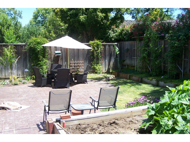 22572 Alcalde Road Cupertino, CA 95014 - Photo 12 of 12 Gallery Image 12