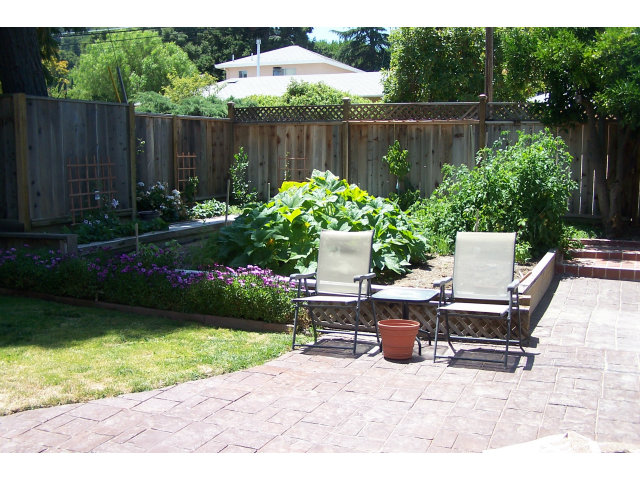22572 Alcalde Road Cupertino, CA 95014 - Photo 10 of 12 Gallery Image 10