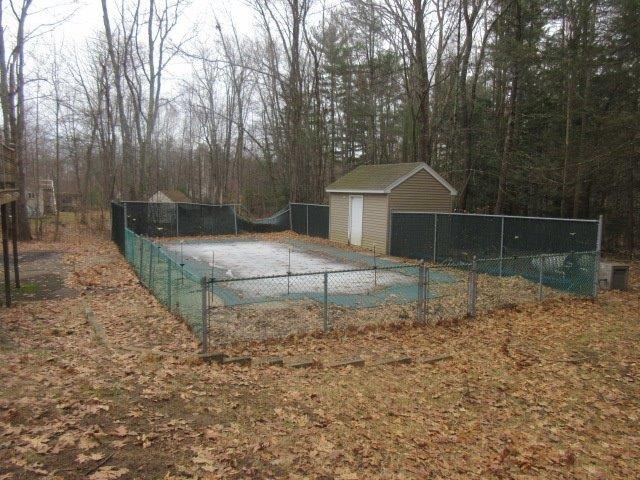 252 South Road Kensington, NH 03833 - Photo 4 of 28