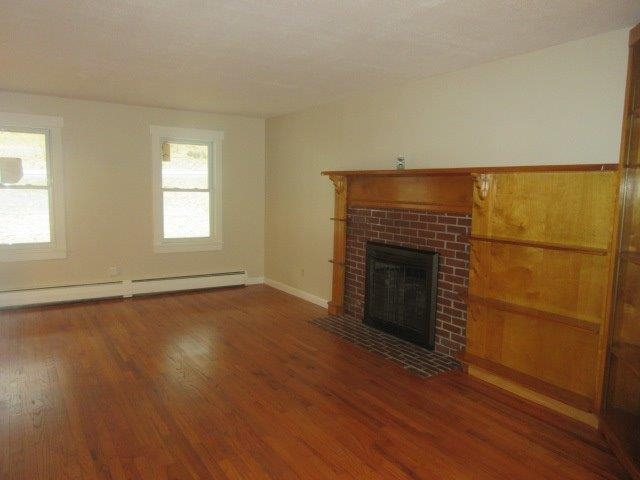 252 South Road Kensington, NH 03833 - Photo 7 of 28