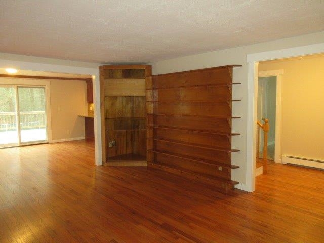 252 South Road Kensington, NH 03833 - Photo 8 of 28