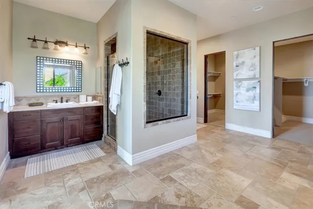 a view of a garden with patio