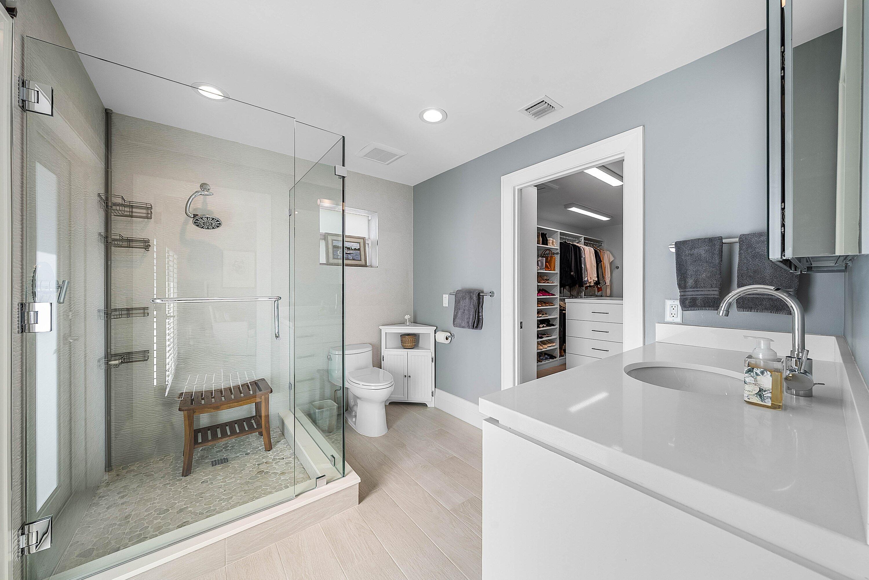 4199 Bocaire Boulevard Boca Raton, FL 33487 - Photo 29 of 82 Primary Bath #1