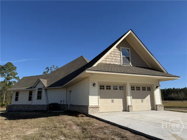 $565,000 | 331 Lee Pl Road Northeast, Ludowici, GA 31316