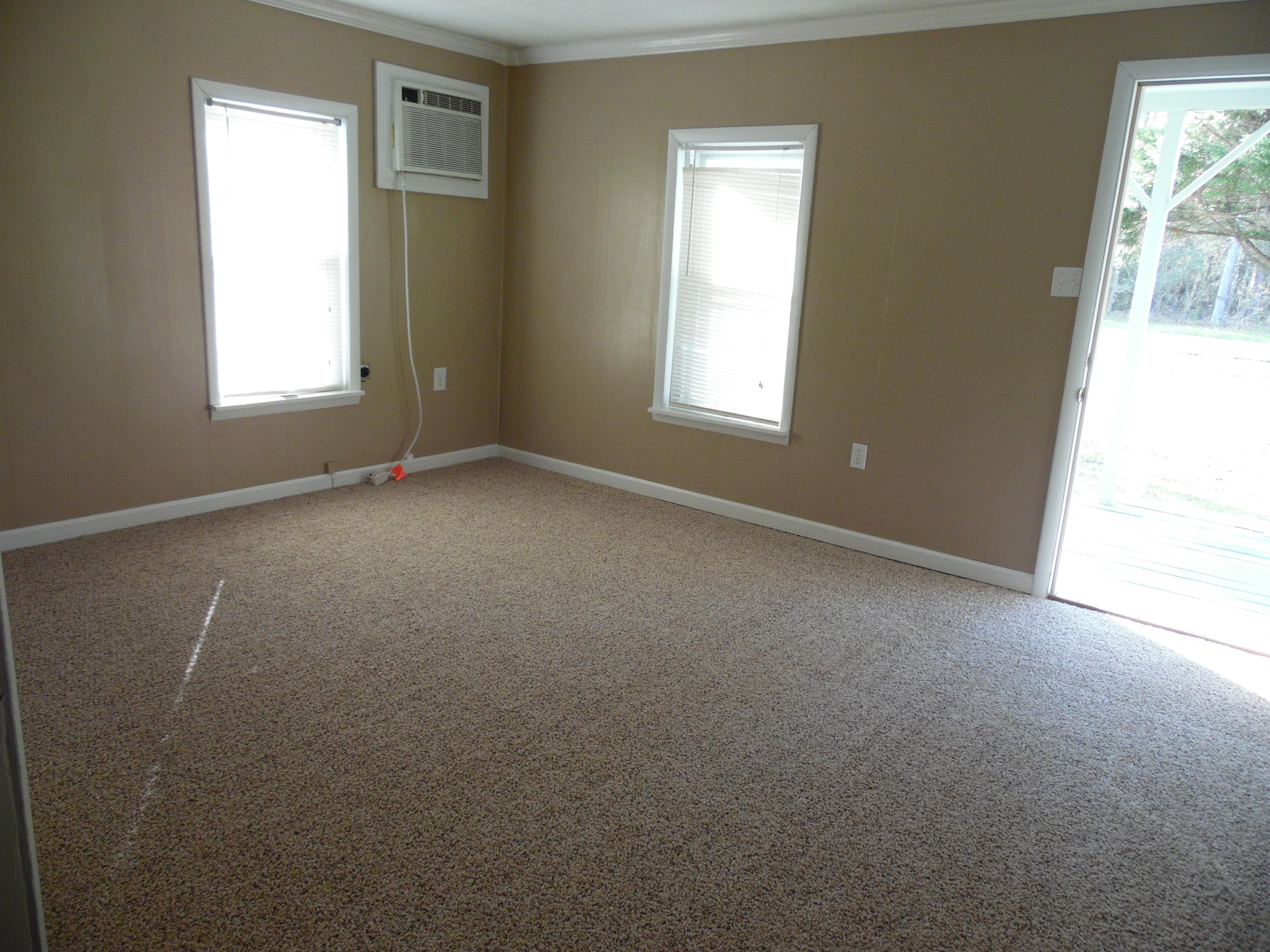 4005 King Lake Road DeFuniak Springs, FL 32433 - Photo 10 of 35 an empty room that has a window