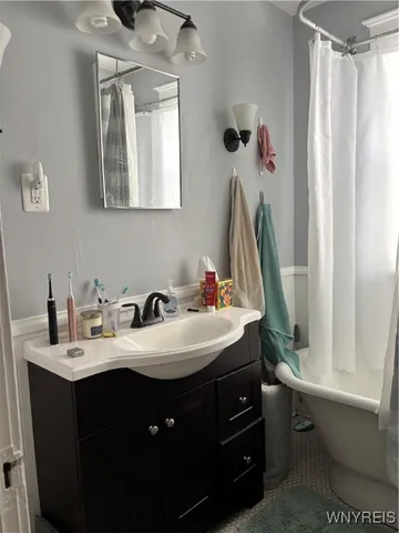 $1,350 | 15 Stratford Road, Buffalo, NY 14216