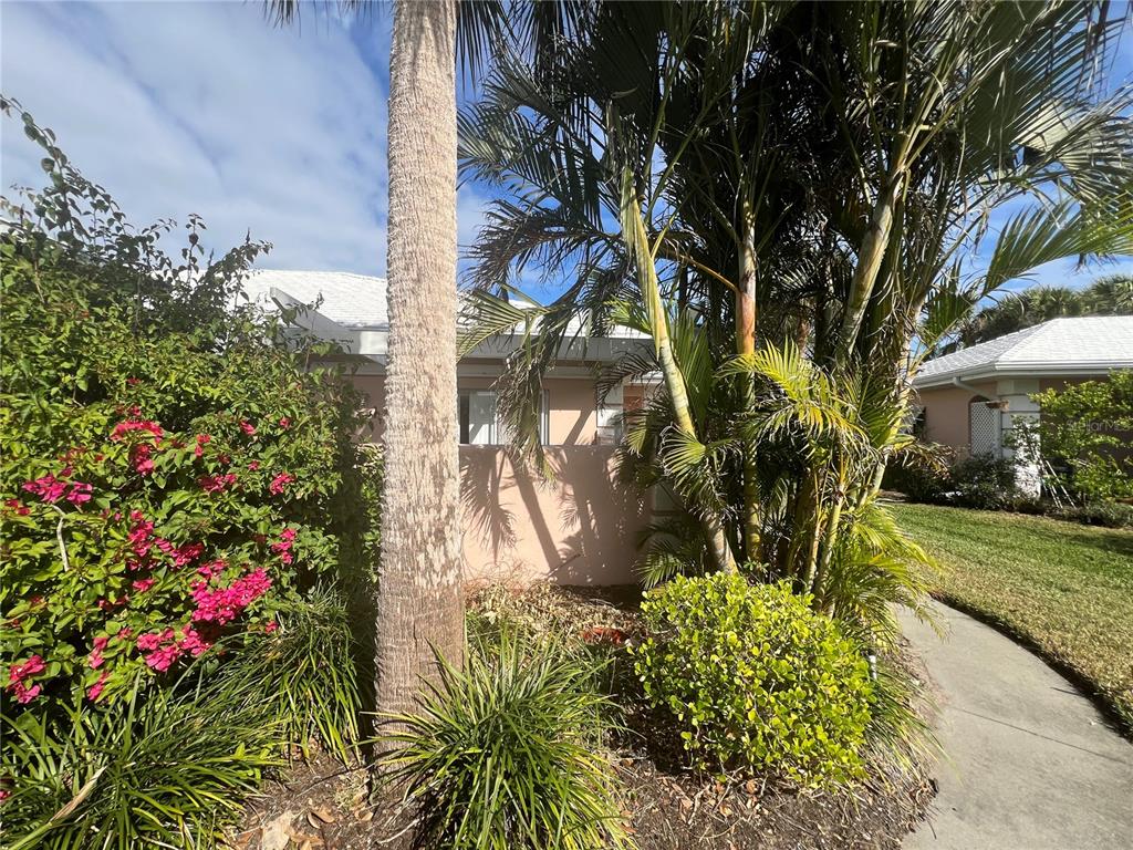 338 Cerromar Way, Unit 4 Venice, FL 34293 - Photo 2 of 41