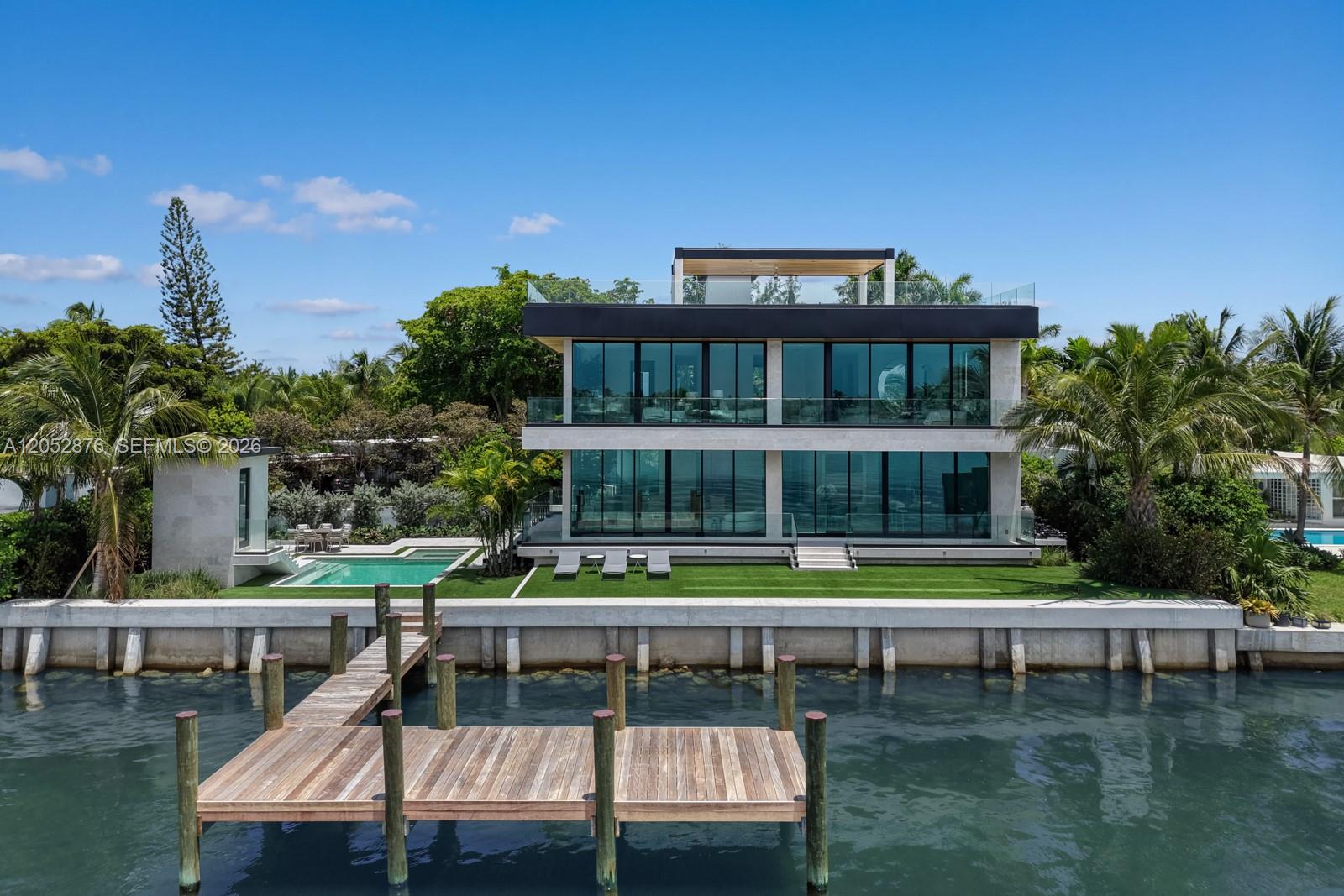 1141 North Biscayne Point Road Miami Beach, FL 33141 - Photo 43 of 46