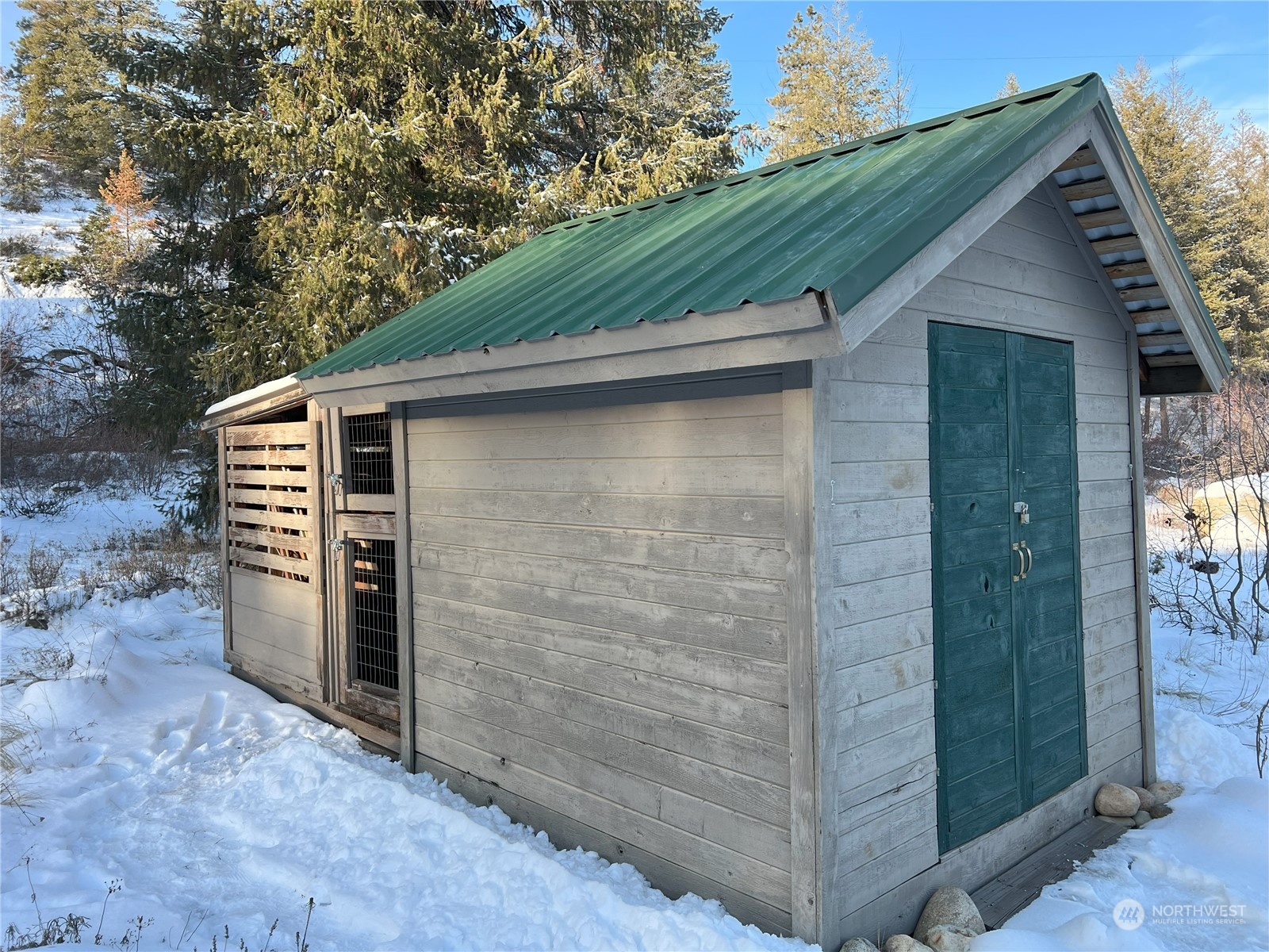 30 Left Fork Wolf Creek Road Winthrop, WA 98862 - Photo 26 of 40 a backyard of a house