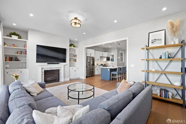 $2,450,000 | 2155 Greenwich Street, San Francisco, CA 94123