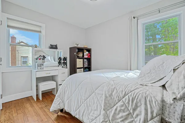 $648,000 | 40 Sherwood Drive, Nanuet, NY 10954