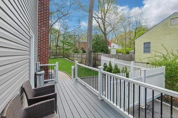 $648,000 | 40 Sherwood Drive, Nanuet, NY 10954